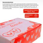 Caja cuadrada de San Valentín con recomendaciones para empaques de regalo personalizados.