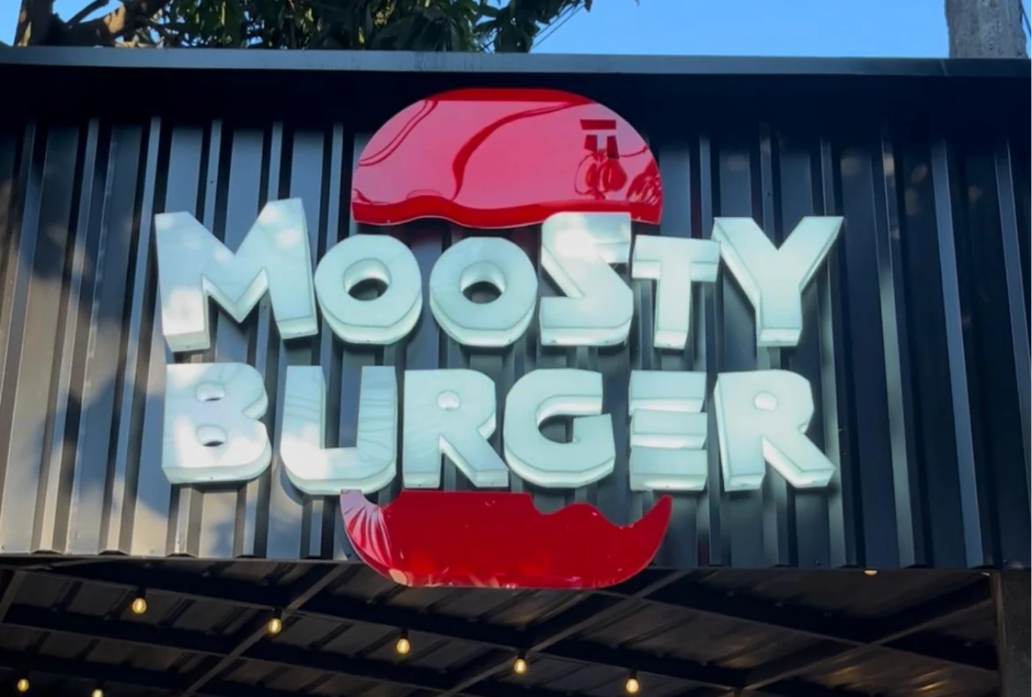 moosty burguer portafolio empaques kreat up